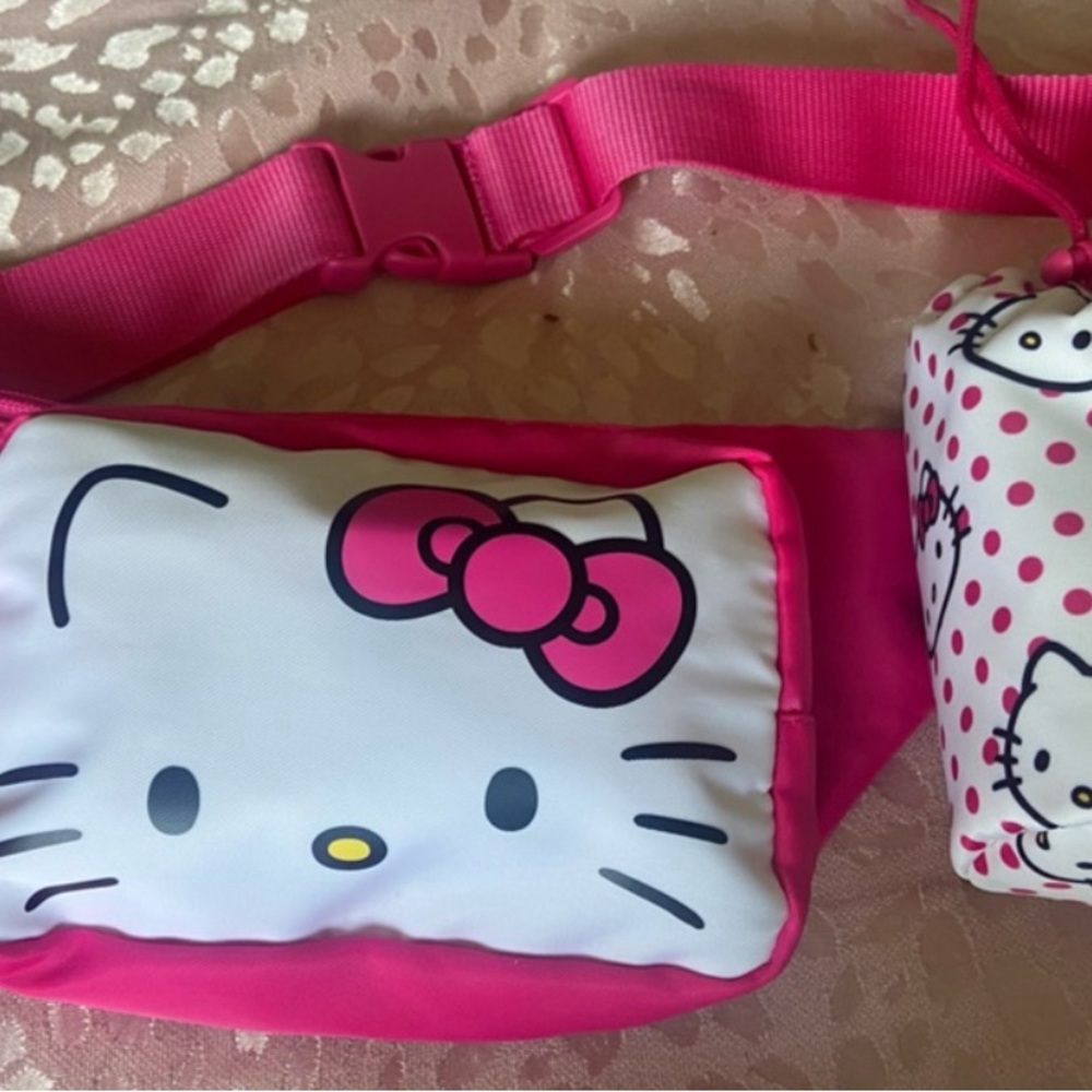 Hello kitty crossbody bag